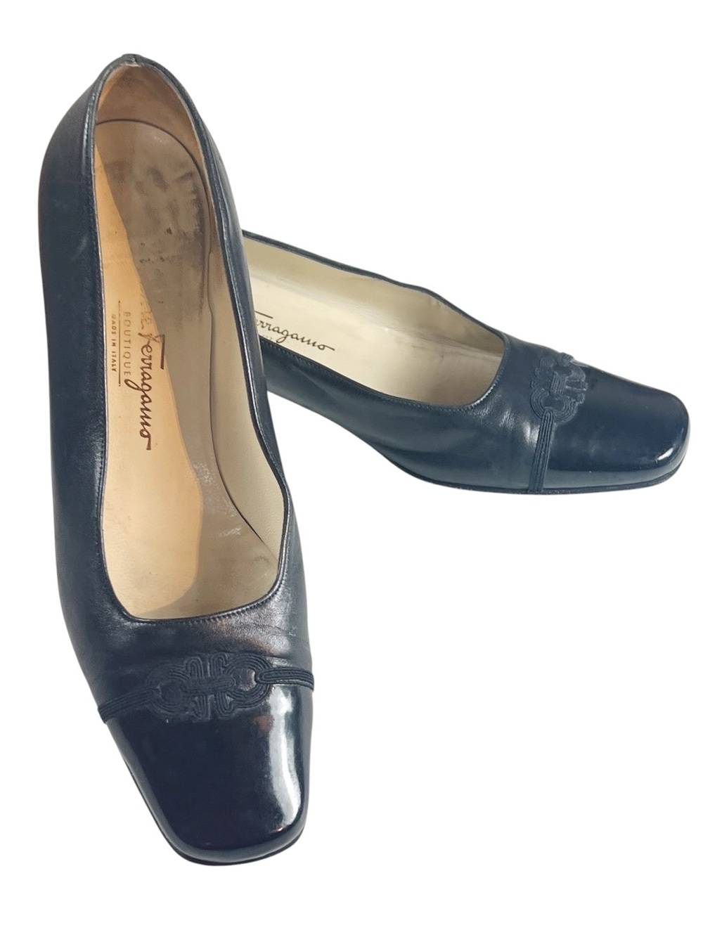 Salvatore Ferragamo Boutique Vintage Gancini Black Leather Square Cap Toe Flats‎